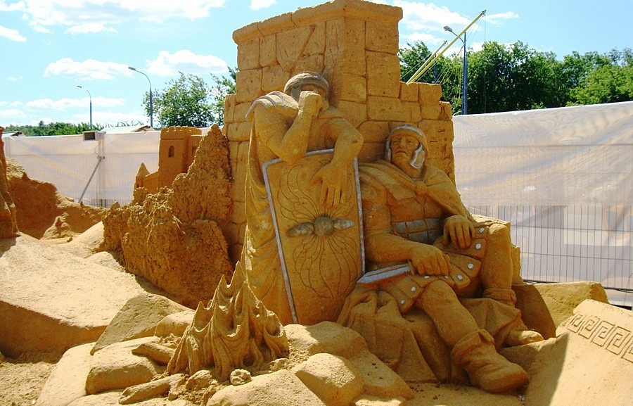 В Бишкеке откроется персональная выставка известного казахского скульптора Е.Мергенова